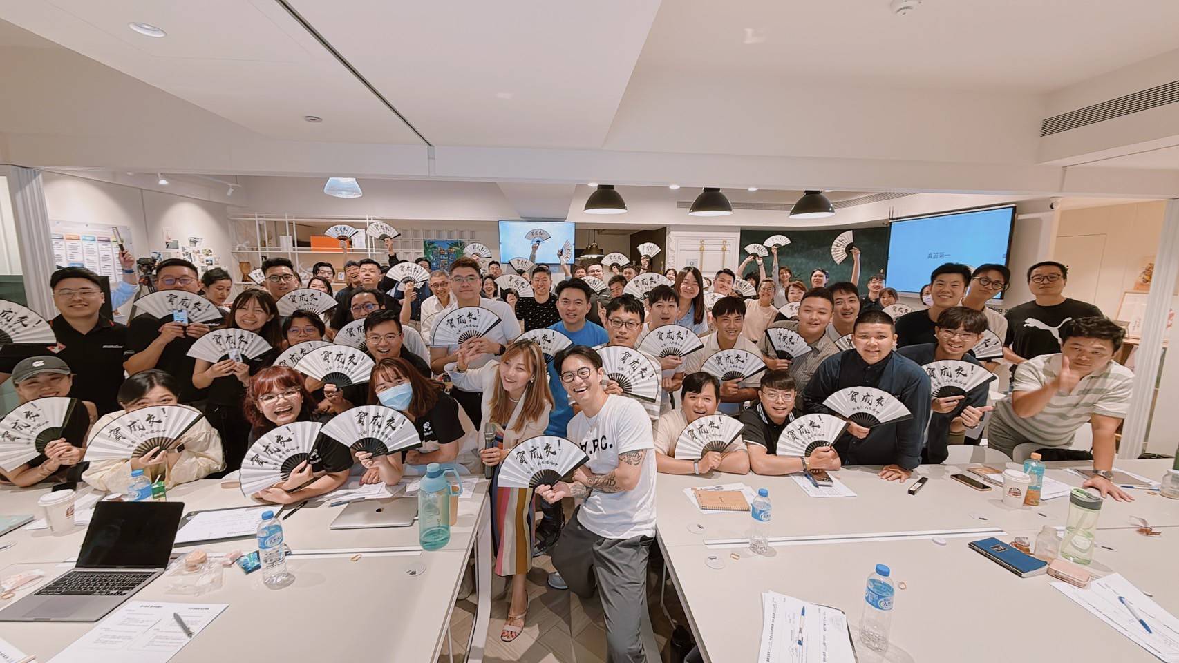 阿金! 成交課｜從內在覺察到情緒設計的價值交付實戰課